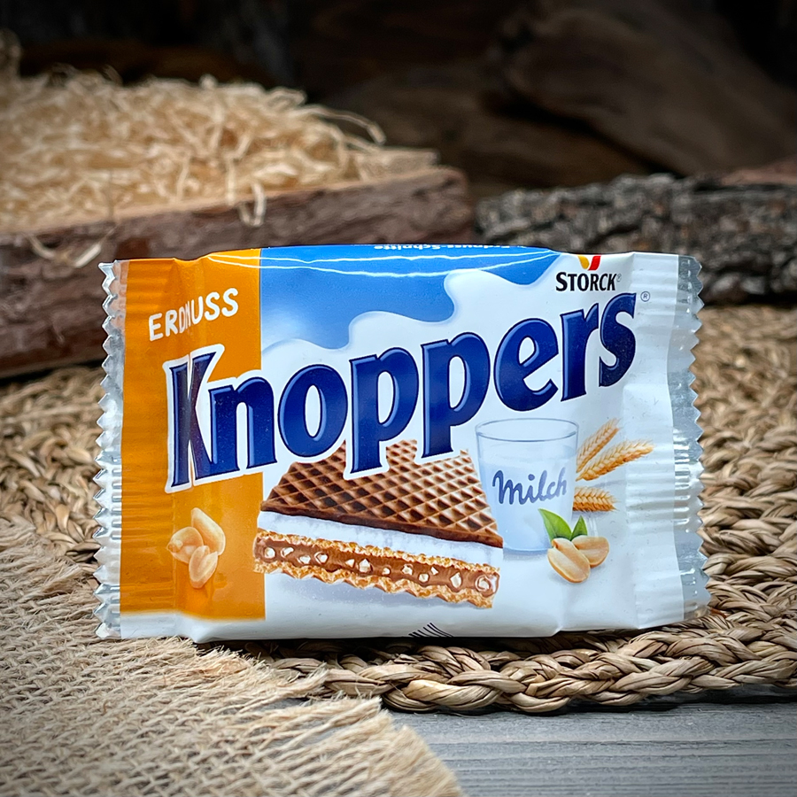 Вафли с молочной начинкой "Knoppers"